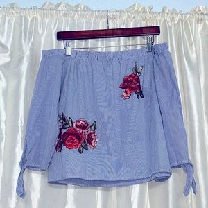 Off the Shoulder Blouse Size L